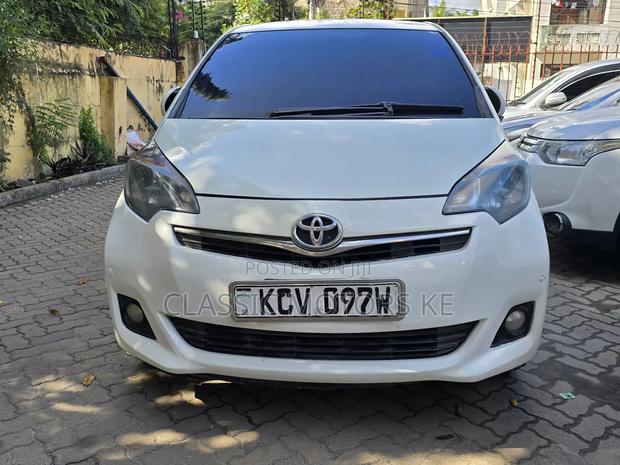 Toyota Ractis 1.5 FWD 2015 White