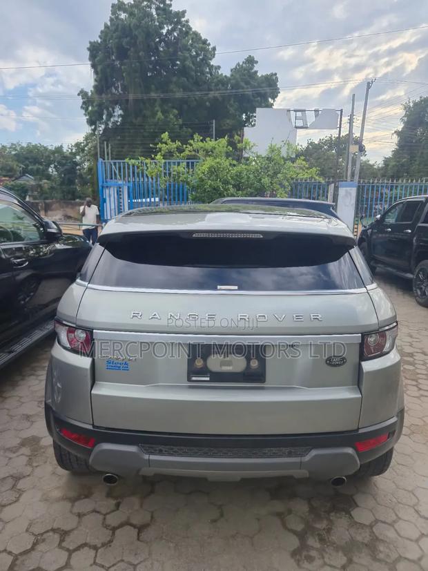 Land Rover Range Rover Evoque HSE 4x4 5-Door 2017 Gray