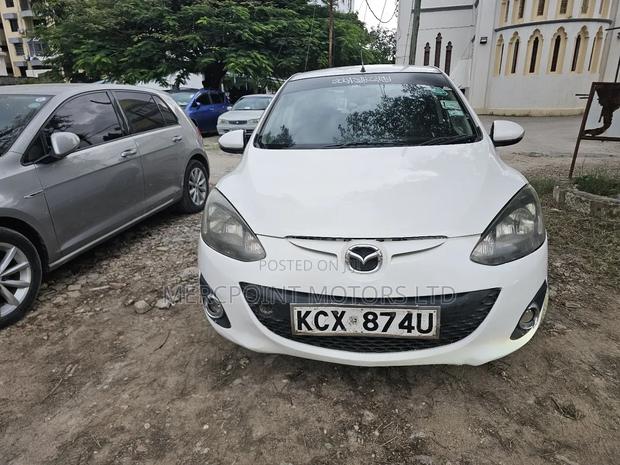 Mazda Demio 2012 Pearl