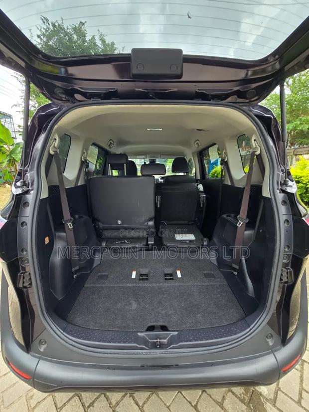 Toyota Sienta 1.5 FWD 2018 Purple