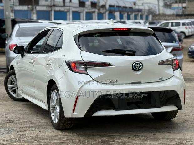 Toyota Corolla 2018 White