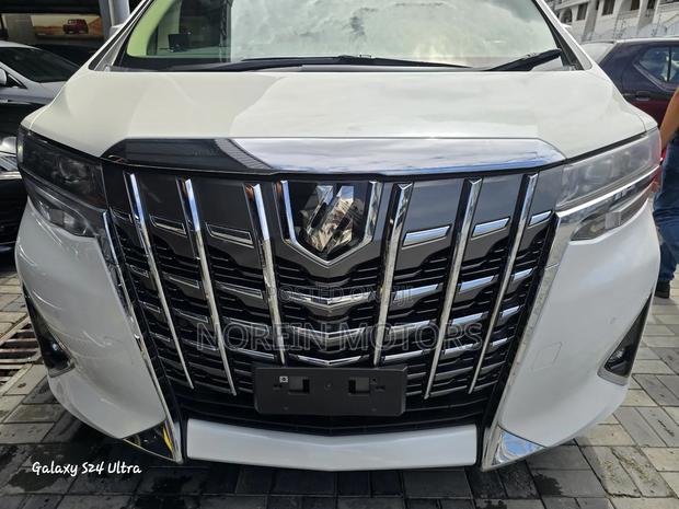 Toyota Alphard 2019 Pearl