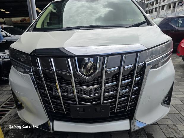 Toyota Alphard 2019 Pearl