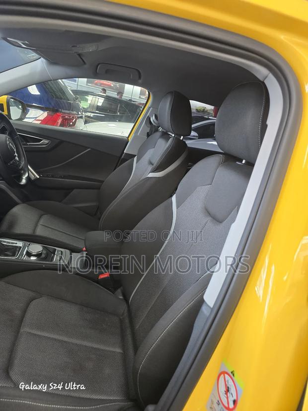 Audi Q2 2018 Yellow