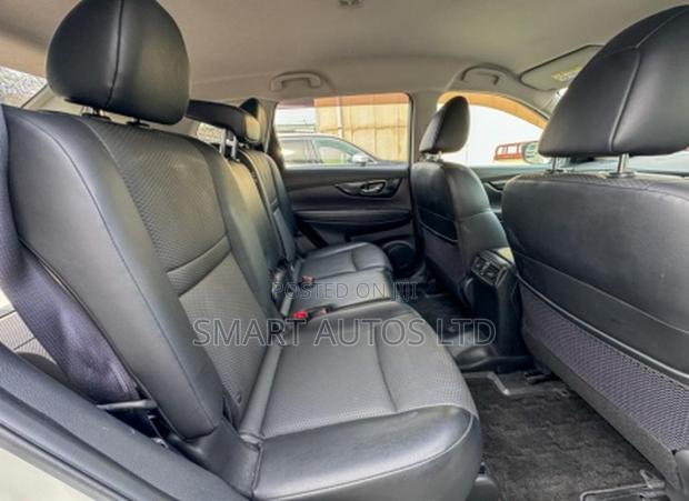 Nissan X-Trail 2.0 Petrol AWD 2018 White