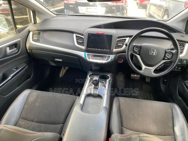 Honda Jade 2018 White