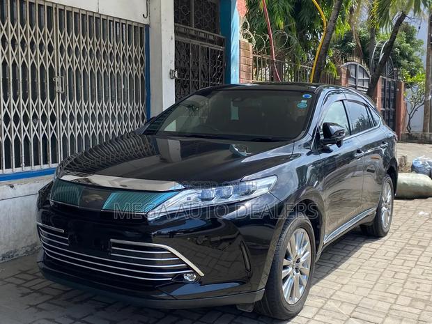 Toyota Harrier 2018 Black