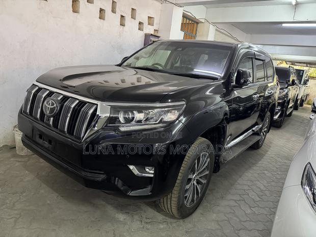 Toyota Land Cruiser Prado 2.8 2019 Black
