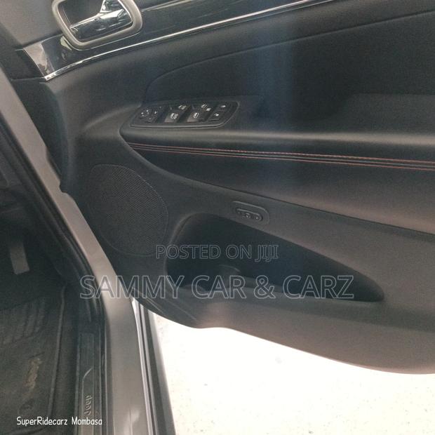Jeep Grand Cherokee 2017 Gray