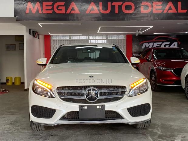 Mercedes-Benz C200 2018 White