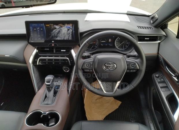 Toyota Harrier 2.0 2021 Pearl
