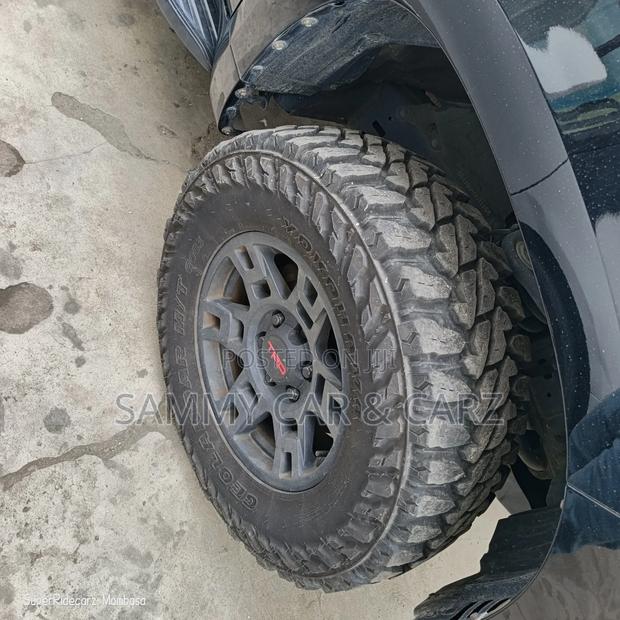 Toyota Land Cruiser Prado 2.8 2018 Black