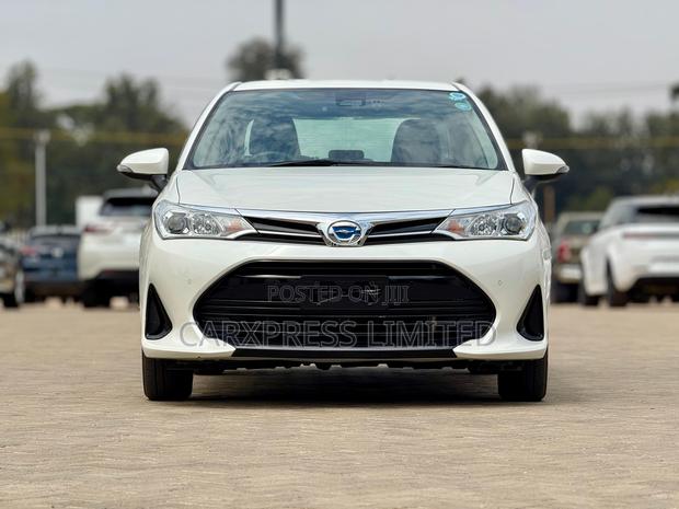 Toyota Axio 2018 White