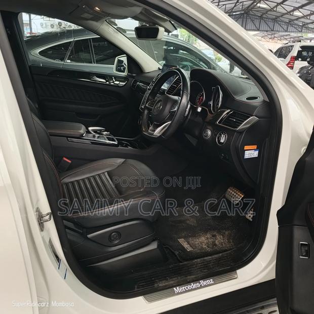 Mercedes-Benz GLE-Class GLE 350d 4MATIC 2018 White