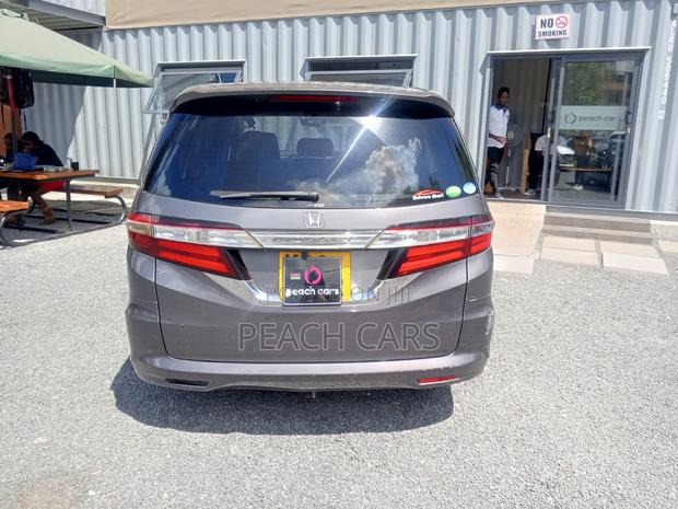 Honda Odyssey 2.4 Absolute 2WD 2014 Gray