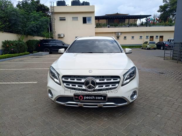 Mercedes-Benz GLA-Class 2017 White