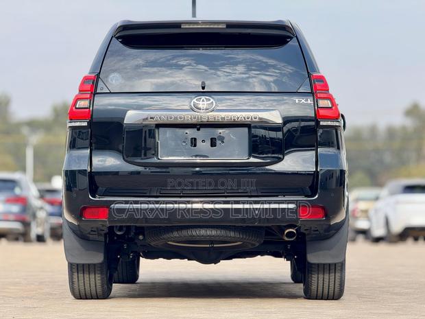 Toyota Land Cruiser Prado 2020 Black