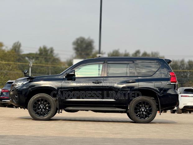 Toyota Land Cruiser Prado 2020 Black