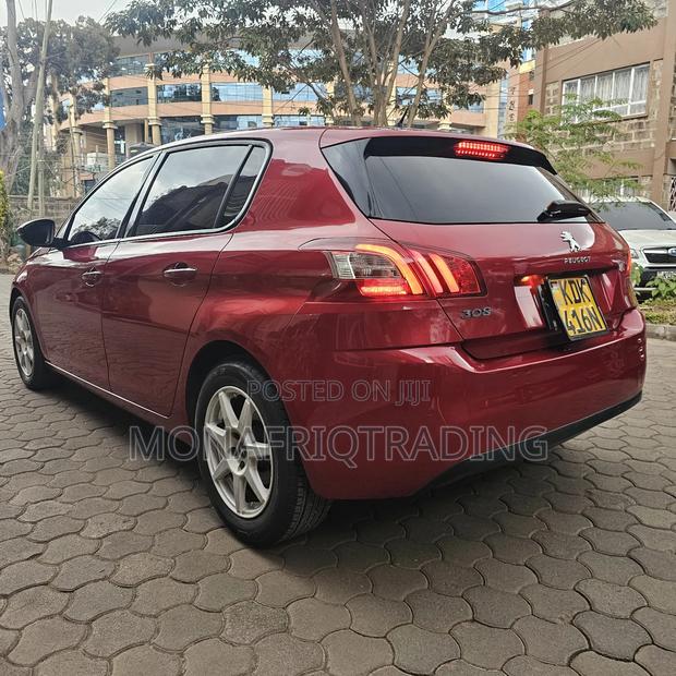 Peugeot 308 2015 Red