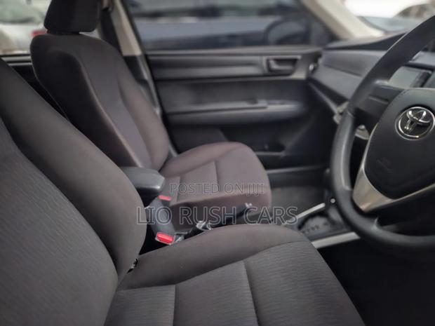 Toyota Corolla Fielder 2018 Black