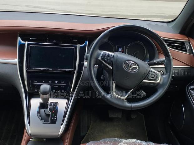 Toyota Harrier 2018 White