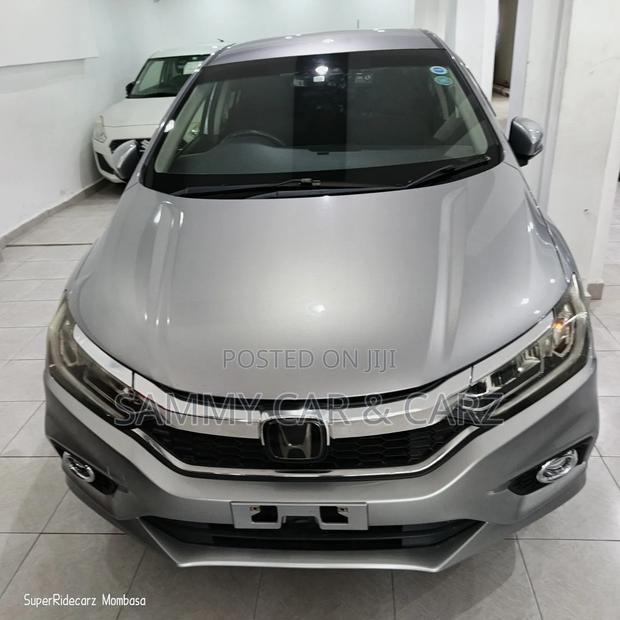 Honda Grace 1.5 Hybrid FWD 2018 Silver