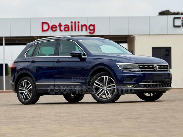 Volkswagen Tiguan 2018 Blue