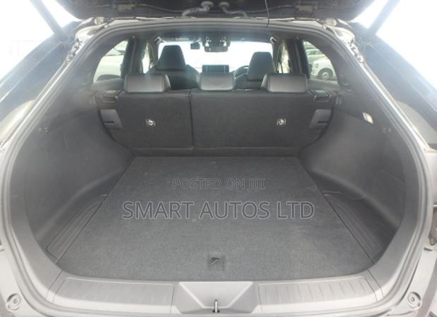 Toyota Harrier 2021