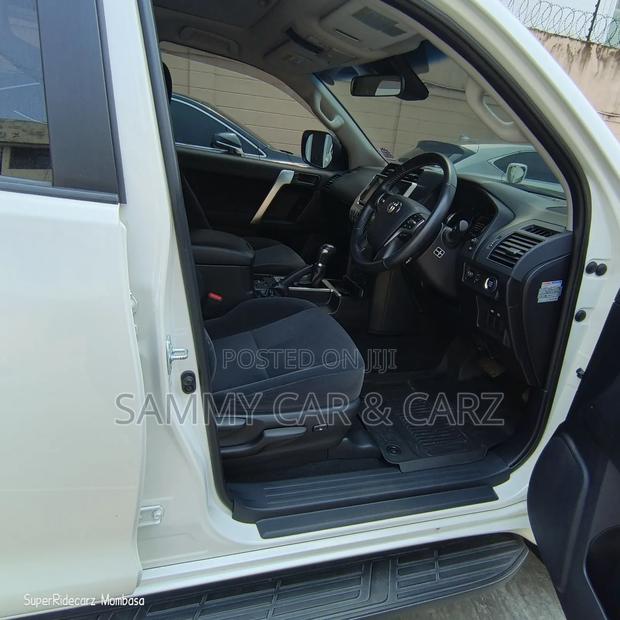 Toyota Land Cruiser Prado 2.7 2018 White