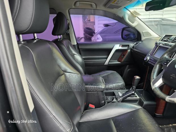 Toyota Land Cruiser Prado 2015 Black