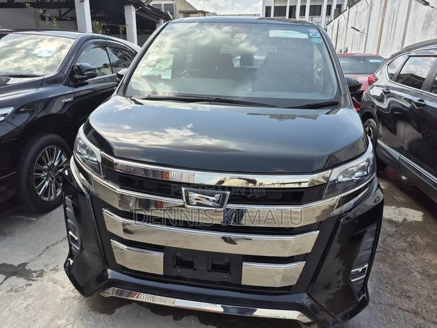 Toyota Noah 2018 Black