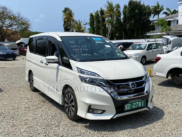 Nissan Serena 2019 White