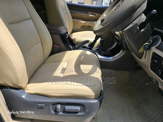 Toyota Land Cruiser Prado 2007 Gold