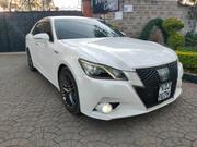 Toyota Crown 2015 Pearl for sale
