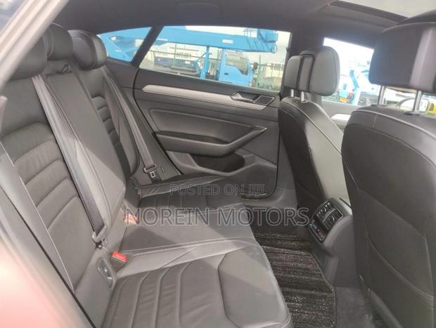 Volkswagen Arteon 2020 Yellow