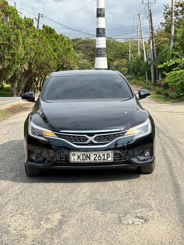 Toyota Mark X 2.5 AWD 2016 Black