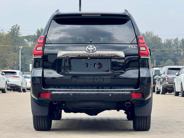Toyota Land Cruiser Prado 2021 Black