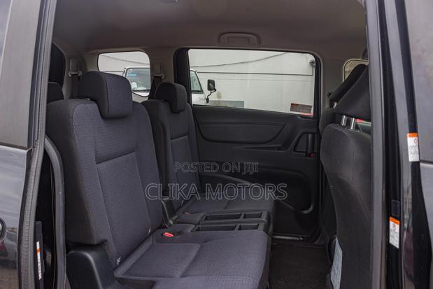 Toyota Sienta 1.5 Hybrid FWD 2018 Black