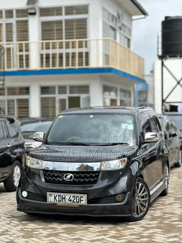 Toyota bB 2015 Black