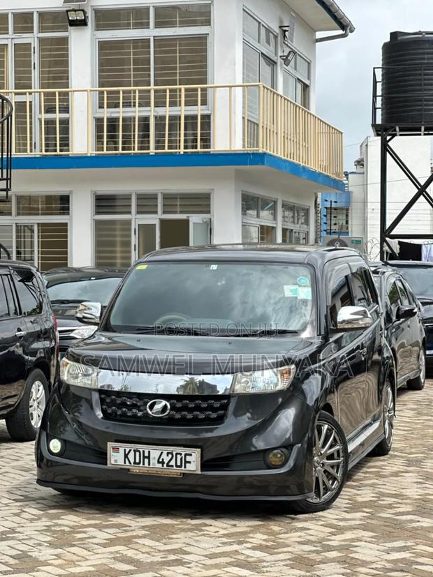 Toyota bB 2015 Black