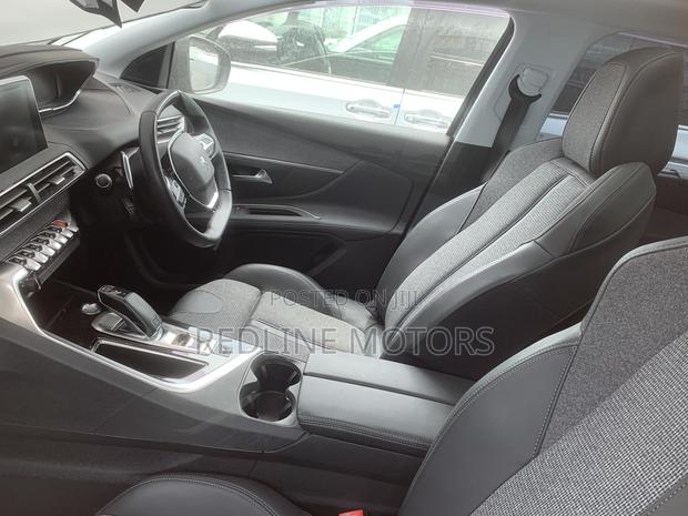 Peugeot 5008 1.6 BlueHDi 120 GT Line 2019 Black