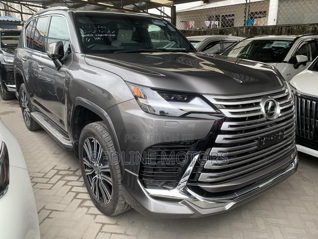 Lexus LX 2022 Ivory
