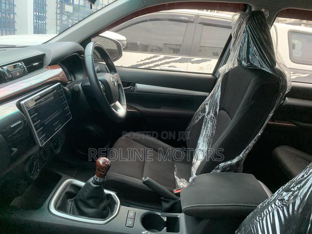 Toyota Hilux Revo Double Cab Deisel 2.8 RWD 2018 Silver
