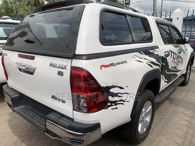 Toyota Hilux Revo Double Cab Deisel 2.8 AWD 2018 White