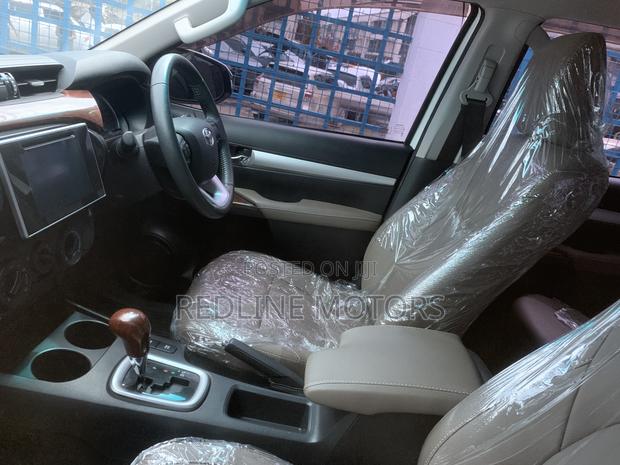 Toyota Hilux Revo Double Cab Deisel 2.8 AWD 2018 White