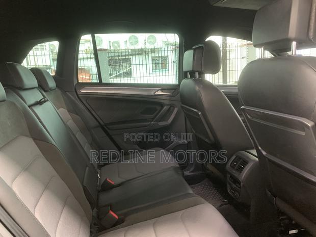 Volkswagen Tiguan 2018 Silver