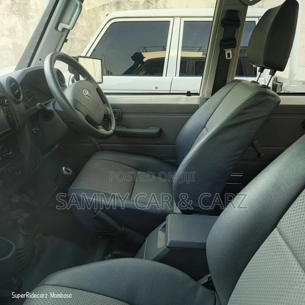 Toyota Land Cruiser 2019 White