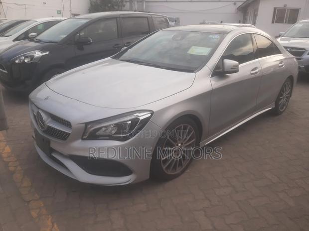 Mercedes-Benz CLA-Class CLA 180 Sedan 2018 Silver