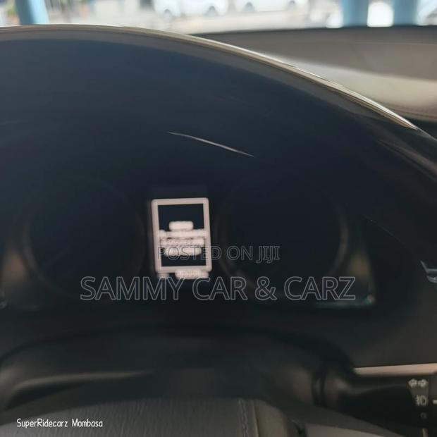 Toyota Harrier 2.0 4WD 2018 White