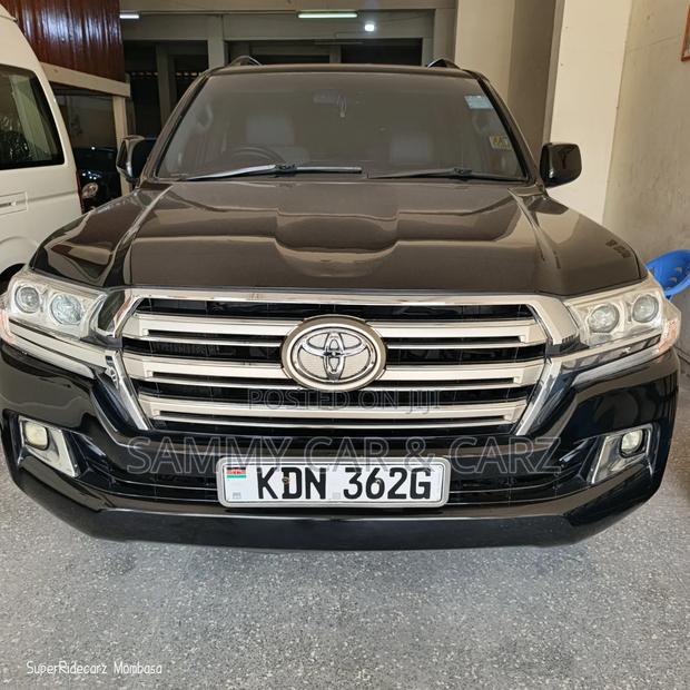 Toyota Land Cruiser 4.5 V8 TD STD 2009 Black